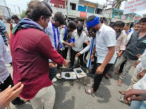 Karnataka: Dalit groups demand CBI probe, action against Cong MLA, son in PSI’s death