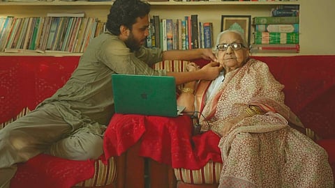 A still from the documentary When Pomegranate Turns Grey