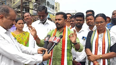 Telangana Congress MLA offers reward for 'beheading' Union Minister Bittu