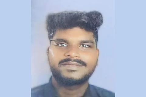 Vijayakumar E
