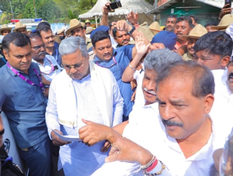 Reservation issue: Karnataka Backward Caste Federation warns CM Siddaramaiah of statewide stir