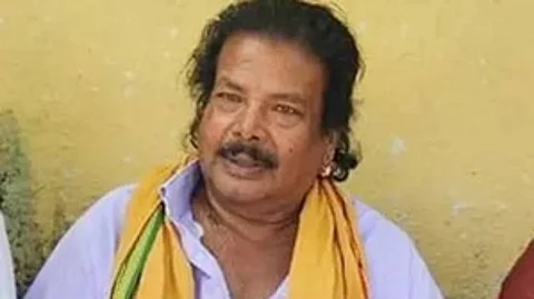 Folk artiste Pastham Mogilaiah