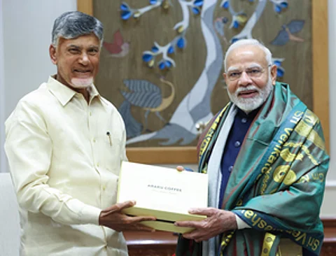 Andhra CM Naidu meets PM Modi, seeks special financial assistance