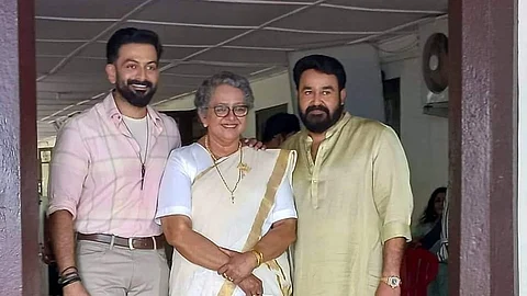 Mallika Sukumaran with Prithviraj and Mohanlal