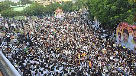 Huge protest in Hyderabad against Waqf Amendment Act