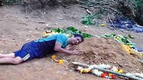 Video of father grieving Bengaluru stampede victim sparks anger against govt