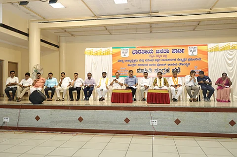 Karnataka BJP delegation visits Mangaluru; warns authorities against threatening Hindu activists