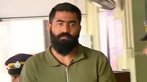 Image featuring Savad wearing green attire