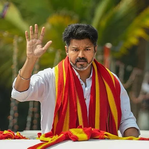 Vijay to launch membership App, hold key strategy meet with TVK district secretaries ahead of Madurai conference