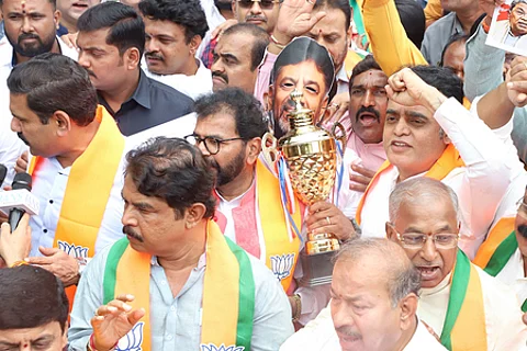 BJP accuses Karnataka govt of plans to use SCs/STs funds for guarantee schemes