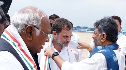 Election 'fraud' protest: Rahul Gandhi arrives in B'luru; tight security at State EC