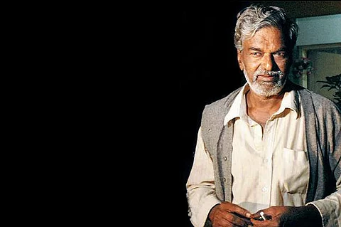 Writer Devanoor Mahadeva urges CM Siddaramaiah to implement internal reservation report