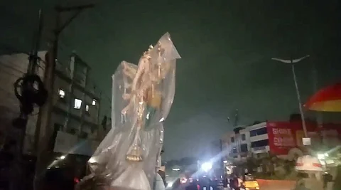 Hyderabad: Two electrocuted, one critically injured while transporting Ganesh idol