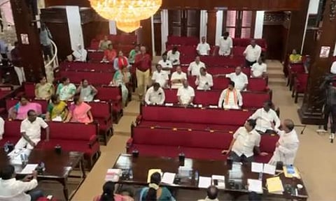 Chennai corporation's Left councillors stage walkout over waste management privatisation; midnight arrest of workers