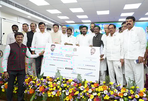 Telangana announces Rs 819 crore as bonus for Singareni workers