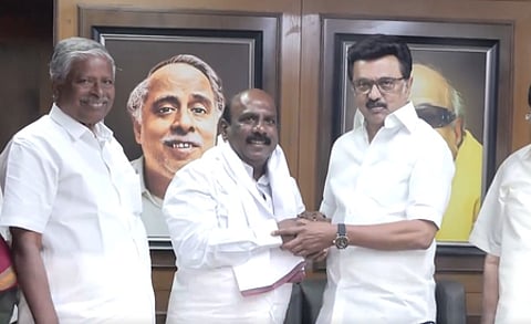 OPS loyalist Manoj Pandian joins DMK, announces resignation as MLA