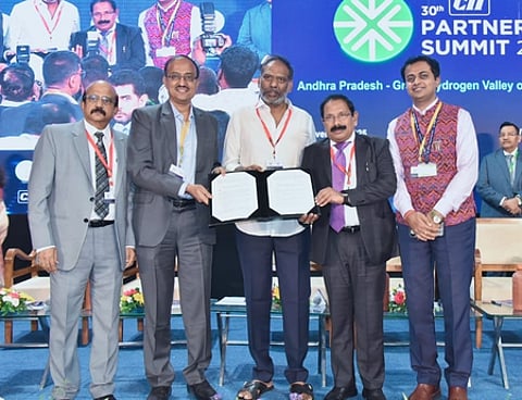 SECI, Andhra Pradesh finalise 1,200 MWh battery storage system, 50 MW hybrid project