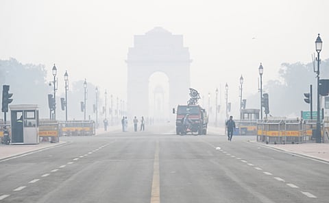 Smog blankets Delhi as city records AQI of 391