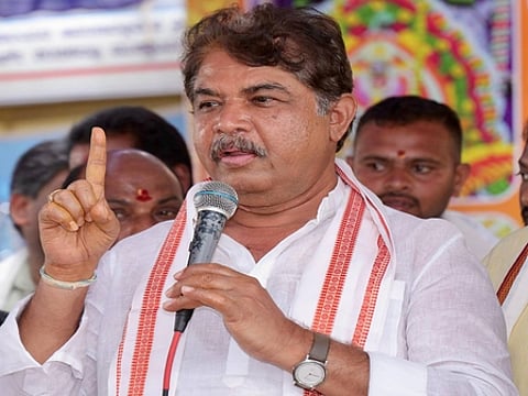 Karnataka BJP warns of protests if fuel prices are hiked by Cong govt