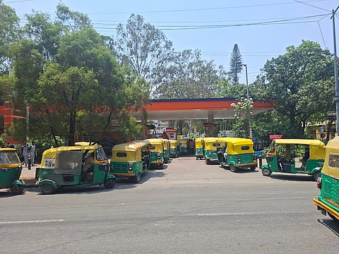 LPG shortage leaves Bengaluru autos stranded in long queue