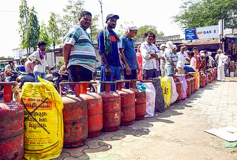 Telangana: 3699 domestic LPG cylinders seized since March 12