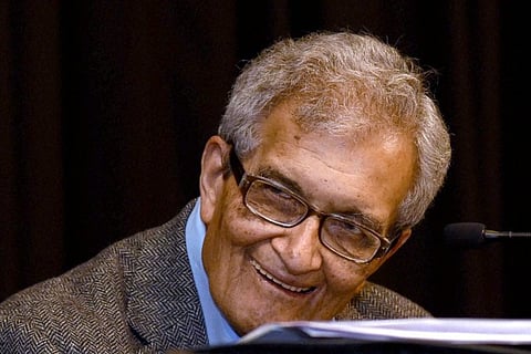 Govt should not execute autocratic power on universities: Amartya Sen