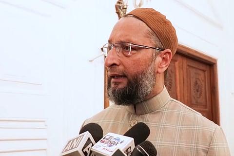 JNU VC should resign, attackers should be booked for attempt to murder: Owaisi