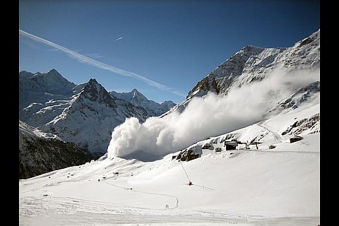 10 soldiers killed in two Kashmir avalanches, four missing