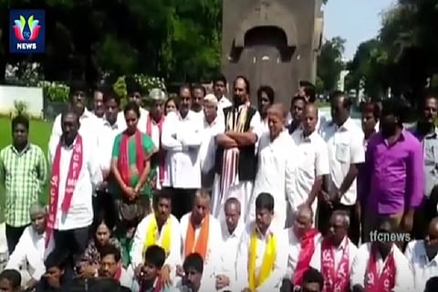 Opposition parties in Telangana protest over shifting of 'Dharna Chowk'