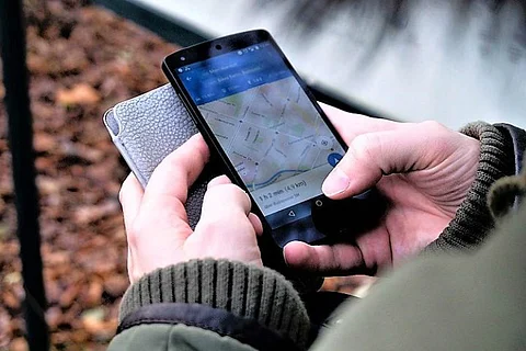 Google to expand Business Messages via Google Maps, Search