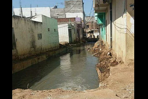 Hyderabad's Hafiz Baba Nagar residents raise stink over open drain, authorities turn blind eye