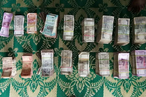 Anti-corruption raids on govt staff in Bengaluru recover unaccounted cash
