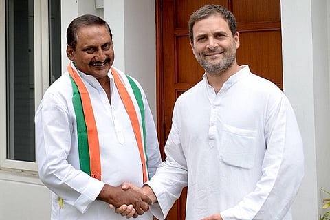 Former Andhra Pradesh CM Kiran Kumar rejoins Congress, meets Rahul Gandhi in Delhi
