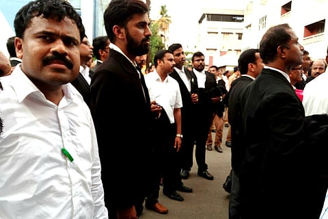 Media won’t be restrained in covering court proceedings, says Pinarayi after meeting CJ