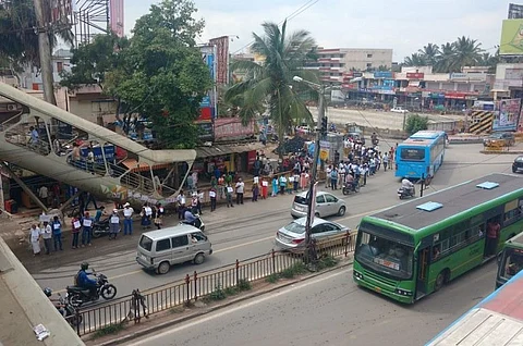 We just want basics: Bengaluru residents form 2 km human chain against bad roads