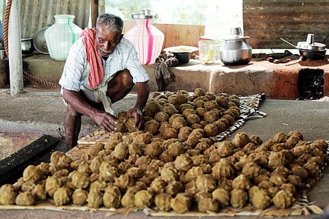 Idukki's special Marayoor jaggery faces threat from knockoffs, falling prices