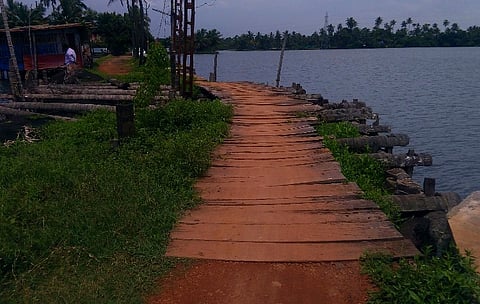 This Kochi town is a tourist haven but for locals, everyday life is a nightmare