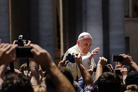 Pope Francis leads Easter vigil