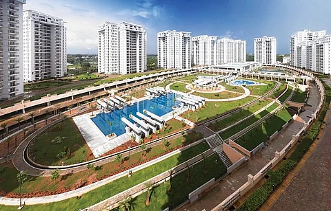 Bengaluru teen falls to death from 18th floor of building in Whitefield