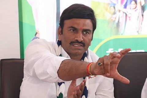 CBI searches YSRCP leader's premises in Hyd for allegedly defaulting on bank loan