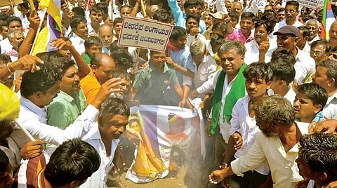 Lingayats vs Veershaivas: Rambhapuri seer's followers stage protest against Mate Mahadevi