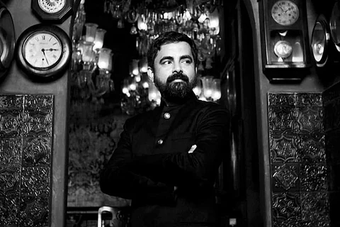 Sabyasachi tries to puppy shame women who can't wear a saree, gets bitten badly
