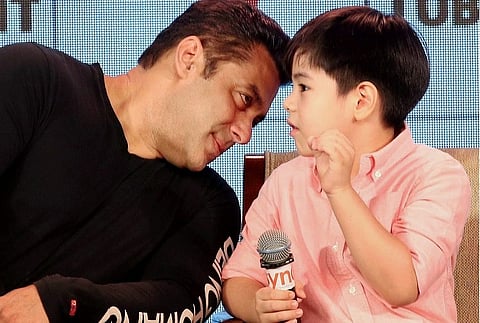 'Tubelight' child actor is asked if it's his first visit to India, his answer is perfect