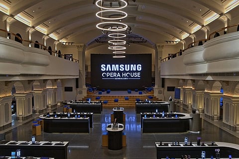 Samsung opens world's largest mobile experience centre in Bengaluru