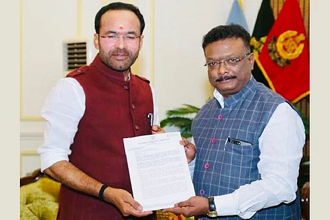 TRS govt violating citizens privacy through 'Samagra Vedika': Congress demands probe