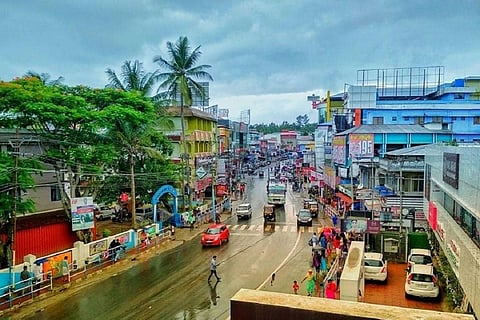 A view of Sulthan Bathery street