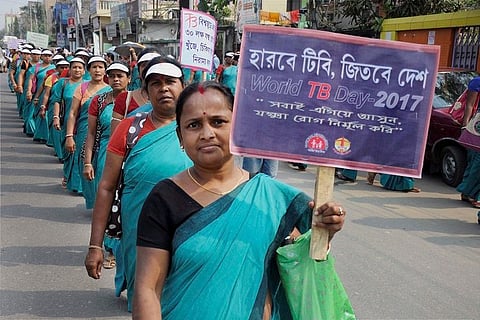 The World Health Minute: Over 1 million tuberculosis patients lack adequate nutrition in India, Ebola outbreak in DRC
