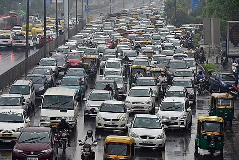Govt proposes revised office timings, staggered hours to beat B'luru traffic
