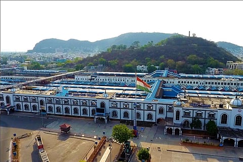 Watch: Video captures deserted Vijayawada amid COVID-19 lockdown