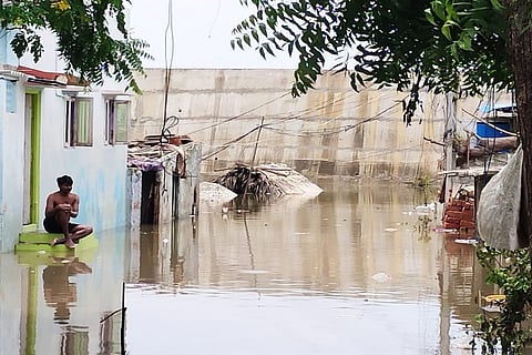 'Can't afford to leave': Homes under water, Vijayawada residents rue govt apathy